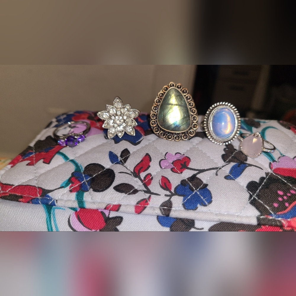 Elegant Multi-Stone Ring Set - image 3